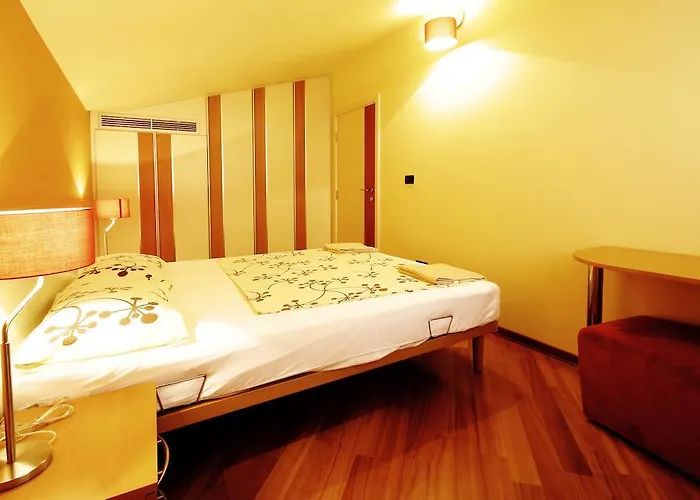 アパート Rossana ポレッチ